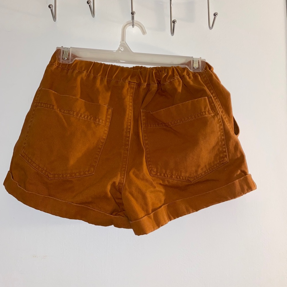 Shorts - Picture 3 of 4